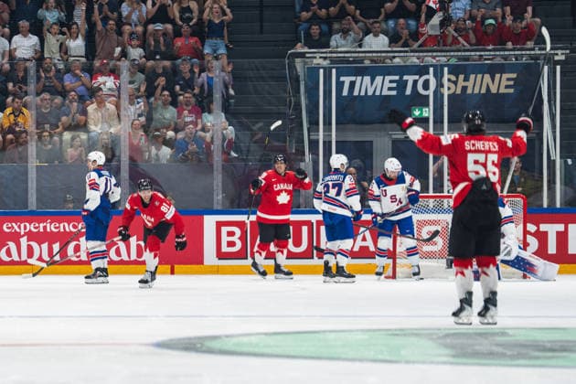 FRIBOURG, FRIBOURG - MAY 28: Canada players celebrate after Dylan Holloway scored during the 2026 IIHF World Championship, WM, Weltmeisterschaft quarterfinal match between Canada and the United States at BCF Arena on May 28, 2026 in Fribourg, Fribourg, Switzerland.  Copyright: xLivioxBaeriswylx xSPPx Sportspressphoto_SPR156143