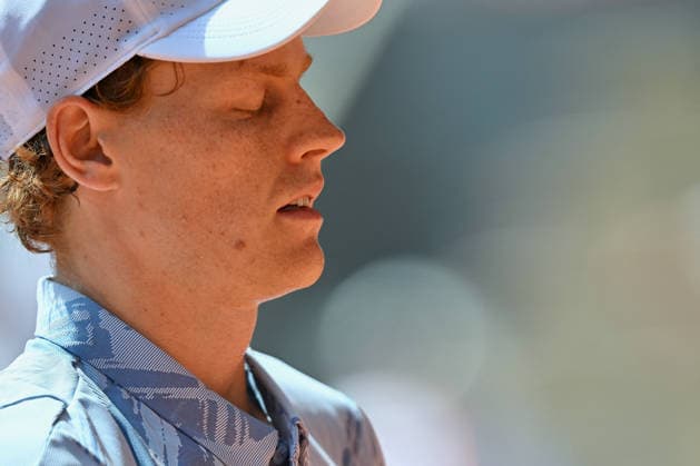 French Open - Jannik Sinner out In Second Round Jannik Sinner of Italy is seen during his second round match against Juan Manuel Cerundolo of Argentina during Day Five of the 2026 French Open at Roland Garros on May 28, 2026 in Paris, France. Photo by Franck Castel ABACAPRESS.COM Paris France  Copyright: xCastelxFranck ABACAx