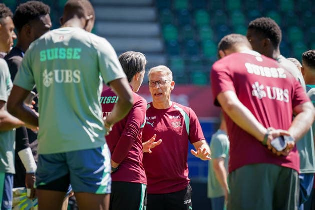 Switzerland Football Swiss national team 2026, Swiss national team training Kybunpark St Gallen Peter Knäbel Central President, Swiss Football Association in conversation with Murat Yakin Coach, Switzerland and team Copyright: xJOERANxSTEINSIEKx