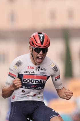 France™s Paul Magnier of Soudal Quick-Step winner of the stage on the finish line during Stage 18 of the Giro d™Italia, from Fai della Paganella to Pieve di Soligo, Italy - Thursday May 28, 2026.  Copyright: xMassimoxPaolonex xLaPressex