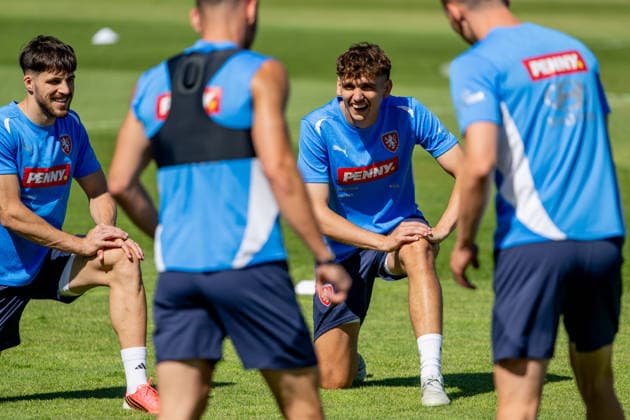 Mojmir Chytil of Czech Republic, right, attends the training session prior to 2026 FIFA World Cup, WM, Weltmeisterschaft, Fussball on May 28, 2026, Prague, Czech Republic. (CTKxPhoto OndrejxDeml) CTKPhotoP2026052807081  CTKPhotoP2026052807081