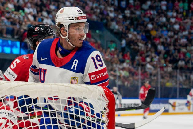FRIBOURG, SWITZERLAND MAY 28 Matthew Tkachuk of United States during the 2026 IIHF Ice Hockey World Championship Switzerland game between Canada and USA at BCF Arena on May 28, 2026 in Fribourg, Fribourg Fribourg BCF Arena Fribourg Switzerland Copyright: xJustPictures.ch JarixPestelaccix jp-en-EuSpIm-JP6_JAR_Canada_USA_28May2026_00131