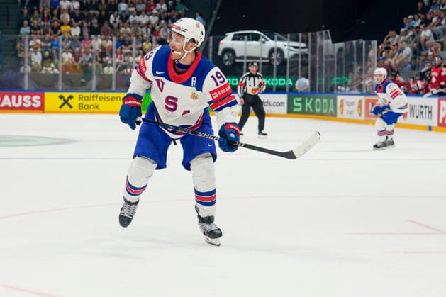 FRIBOURG, SWITZERLAND MAY 28 Matthew Tkachuk of United States in action during the 2026 IIHF Ice Hockey World Championship Switzerland game between Canada and USA at BCF Arena on May 28, 2026 in Fribourg, Fribourg Fribourg BCF Arena Fribourg Switzerland Copyright: xJustPictures.ch JarixPestelaccix jp-en-EuSpIm-JP6_JAR_Canada_USA_28May2026_00160