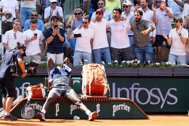 Moïse Kouame héroïque file au 3ème tour des Internationaux de France de Tennis de Roland Garros 2026, à Paris, France, le 28 mai 2026. Jacovides-Moreau Bestimage Moise Kouame of France during his Men s Singles second round match against Adolfo Daniel Vallejo of Paraguay on Day Five of the 2026 French Open at Roland Garros on May 28, 2026 in Paris, France. Paris France  Copyright: xJACOVIDES-MOREAUx xBESTIMAGExJACOVIDES-MOREAUx xBESTIMAGEx