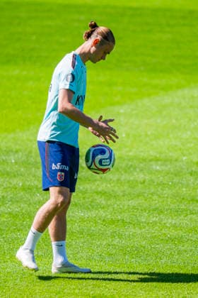 Training with the Norwegian men s national football team Oslo, Norway 20260528 Norway s Thelonious Aasgaard during a training session with the Norwegian men s national football team at Ullevaal Stadium Photo Fredrik Varfjell NTB Oslo Norway EDITORIAL USE ONLY RESTRICTED USE FOR BETTING COMPANIES  Copyright: xFredrikxVarfjellx xNTBx