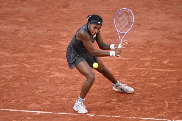 2026 French Open (Roland-Garros) - Day 5 PARIS, FRANCE - MAY 28: Egypt s Mayar Sherif (not seen) and US Coco Gauff compete during their women s singles match on day 5 of the French Open tennis tournament on Court Suzanne-Lenglen at the Roland-Garros Complex in Paris, France on May 28, 2026. Burak Akbulut Anadolu Paris France. Editorial use only. Please get in touch for any other usage.  Copyright: x2026xAnadoluxBurakxAkbulutx