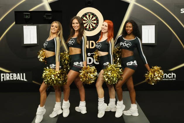 BetMGM Premier League Darts 28MAY26 Dancers during the BetMGM Premier League darts at the O2 Arena, London, UK on 28 May 2026. London O2 Arena London UK Editorial use only , Copyright: xChrisxSargeantx PSI-24296-0005