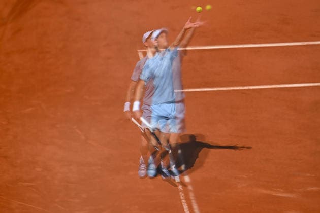 French Open - Jannik Sinner out In Second Round Jannik Sinner (ITA) during his second round match at the 2026 Roland-Garros tournament in Paris, FRANCE, on May 28, 2026. Photo by Corinne Dubreuil ABACAPRESS.COM Paris France  Copyright: xDubreuilxCorinne ABACAx