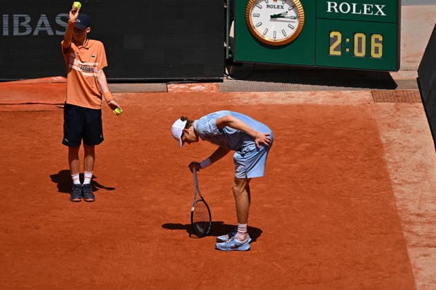 French Open - Jannik Sinner out In Second Round Jannik Sinner (ITA) during his second round match at the 2026 Roland-Garros tournament in Paris, FRANCE, on May 28, 2026. Photo by Corinne Dubreuil ABACAPRESS.COM Paris France  Copyright: xDubreuilxCorinne ABACAx