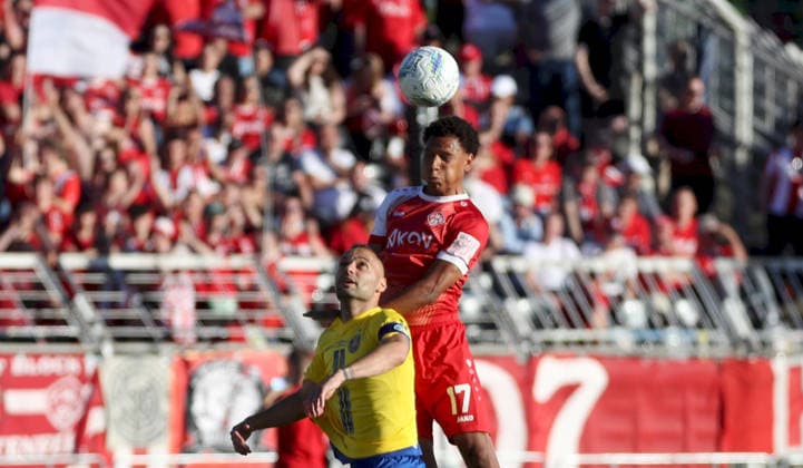 28 05 2026, xfsx, Men, Football, Season 2025 2026, Promotion matches to 3 League, Play Offs 1 FC Lokomtive Leipzig FC Wuerzburger Kickers v li Djamal Ziane 1 FC Lokomotive Leipzig , Liam Omore FC Wuerzburger Kickers Leipzig Bruno Plache Stadion Sachsen Germany