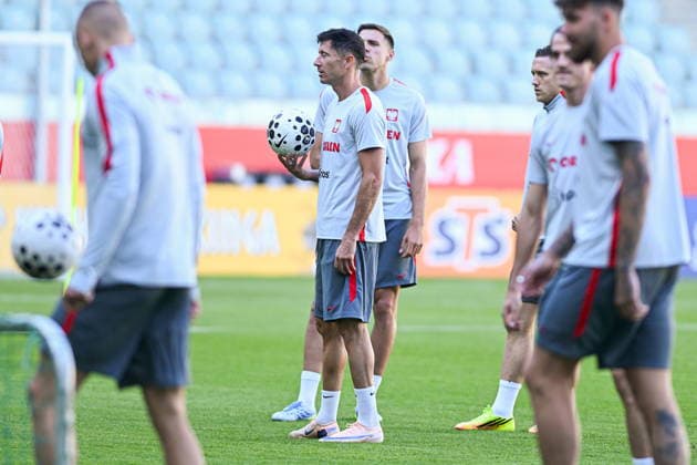 28.05.2026 Wroclaw Konferencja prasowa i trening reprezentacji Polski w pilce noÅ¼nej - press conference, PK, Pressekonferenz and of the Poland national football team and training session during the national camp. Persons shown: Robert Lewandowski Jan Bednarek fot. Antoni Dec Arena Akcji NEWSPIX.PL --- newspix.pl POLAND OUT! 