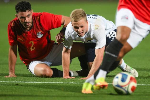 Russia Soccer Friendly Egypt - Russia 9175719 28.05.2026 Egypt s Yasser Ibrahim and Russia s Matvey Kislyak fall while struggling for a ball during the friendly soccer match between Egypt and Russia at Cairo International Stadium in Cairo, Egypt. Grigory Sysoev Sputnik Cairo Egypt  Copyright: xGrigoryxSysoevx