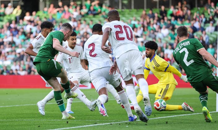 International Friendly, Länderspiel, Nationalmannschaft Aviva Stadium, Dublin 28 5 2026 Republic of Ireland vs Qatar Ireland s Jack Moylan has a shot saved by goalkeeper Mahmoud Abunada of Qatar Jack Moylan has a shot saved by goalkeeper Mahmoud Abunada 28 5 2026  Copyright: x INPHO RyanxByrnex RB2_7952