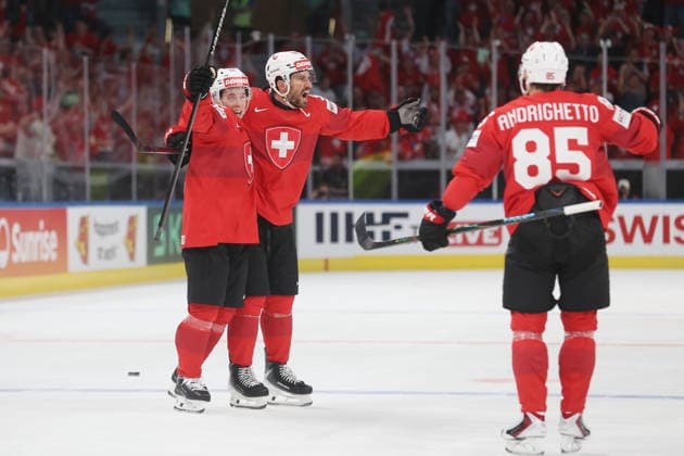 28 05 2026 Swiss Life Arena Zurich , SWITZERLAND, Mens Ice Hockey IIHF World Championship Zurich 2026 Quarterfinal SUI SWE Goal celebration Dominik Egli, Roman Josi and Sven Andrighetto SUI