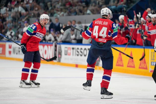 FRIBOURG, SWITZERLAND MAY 28 Tinus Luc Koblar of Norway R celebrates his goal during the 2026 IIHF Ice Hockey World Championship Switzerland game between Norway and Latvia at BCF Arena on May 28, 2026 in Fribourg, Fribourg Fribourg BCF Arena Fribourg Switzerland Copyright: xJustPictures.ch JarixPestelaccix jp-en-EuSpIm-JP6_JAR_Norway_Latvia_28May2026_00054