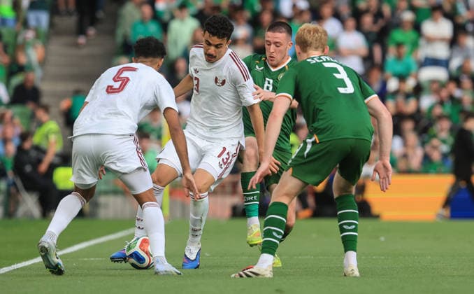 International Friendly, Länderspiel, Nationalmannschaft Aviva Stadium, Dublin 28 5 2026 Republic of Ireland vs Qatar Qatar™s Ayoub Al-Oui with Jack Moylan of Ireland Ayoub Al-Oui with Jack Moylan 28 5 2026  Copyright: x INPHO BryanxKeanex BK1_8892