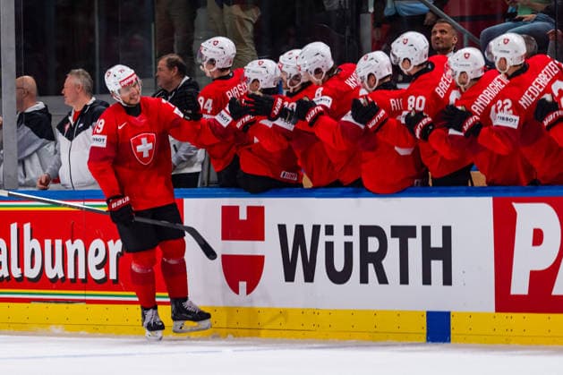 ZURICH, SWITZERLAND - MAY 28: Calvin Thuerkauf (Switzerland, 79) during his 3:1 goal celebration during the Quarter Finals - Match 59 between Switzerland and Sweden at the IIHF Ice hockey, Eishockey World Championship, WM, Weltmeisterschaft 2026, Swiss Life Arena on May 28, 2026 in Zurich, Switzerland. Zurich Switzerland Copyright: xTimoxSteinx