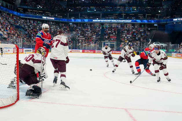 FRIBOURG, SWITZERLAND MAY 28 Tinus Luc Koblar of Norway 2nd R in action during the 2026 IIHF Ice Hockey World Championship Switzerland game between Norway and Latvia at BCF Arena on May 28, 2026 in Fribourg, Fribourg Fribourg BCF Arena Fribourg Switzerland Copyright: xJustPictures.ch JarixPestelaccix jp-en-EuSpIm-JP6_JAR_Norway_Latvia_28May2026_00079