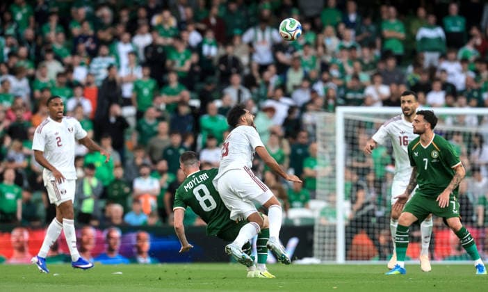 International Friendly, Länderspiel, Nationalmannschaft Aviva Stadium, Dublin 28 5 2026 Republic of Ireland vs Qatar Ireland™s Jack Moylan fouls Jassem Gaber of Qatar resulting in him being shown a red card Jack Moylan fouls Jassem Gaber resulting in him being shown a red card 28 5 2026  Copyright: x INPHO BryanxKeanex BK1_9837