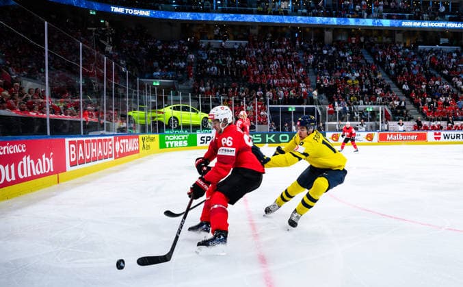 260528 Janis Moser of Switzerland and Anton Frondell of Sweden during the 2026 IIHF Ice Hockey World Championship quarterfinal match between Switzerland and Sweden on May 28, 2026 in Zürich Photo Jesper Zerman BILDBYRAN kod JZ JZ0733 ishockey ice hockey ishockey vm 2026 vm 2026 iihf world championship kvartsfinal quarterfinal quarterfinals switzerland schweiz sverige sweden bbeng  Copyright: JESPERxZERMAN BB260528JZ148