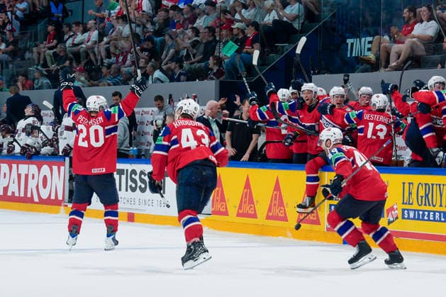 FRIBOURG, SWITZERLAND MAY 28 Norway clinch their spot for the semifinal during the 2026 IIHF Ice Hockey World Championship Switzerland game between Norway and Latvia at BCF Arena on May 28, 2026 in Fribourg, Fribourg Fribourg BCF Arena Fribourg Switzerland Copyright: xJustPictures.ch JarixPestelaccix jp-en-EuSpIm-JP6_JAR_Norway_Latvia_28May2026_00149