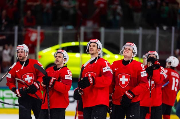 ZURICH, SWITZERLAND - MAY 28: The Swiss team after their 4:1 win during the Quarter Finals - Match 59 between Switzerland and Sweden at the IIHF Ice hockey, Eishockey World Championship, WM, Weltmeisterschaft 2026, Swiss Life Arena on May 28, 2026 in Zurich, Switzerland. Zurich Switzerland Copyright: xTimoxSteinx