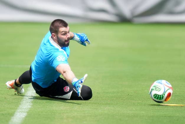 May 28, 2026, Charlotte, Nc, UNITED STATES: Canada goalkeeper Maxime Crepeau makes a save during team Canada World Cup roster selection camp in Charlotte, NC on Thursday, May 28, 2026. Canada News - May 28, 2026  - ZUMAc35_ 20260528_zaf_c35_086 Copyright: xNathanxDenettex