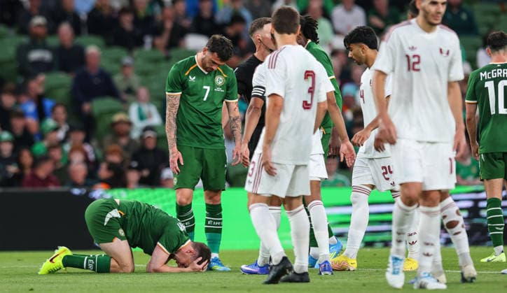 International Friendly, Länderspiel, Nationalmannschaft Aviva Stadium, Dublin 28 5 2026 Republic of Ireland vs Qatar Ireland s Seamus Coleman down injured Seamus Coleman down injured 28 5 2026  Copyright: x INPHO RyanxByrnex RB1_0234