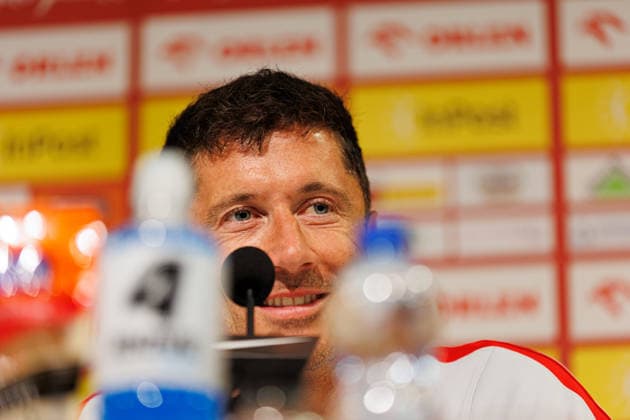 Robert Lewandowski seen during official press conference, PK, Pressekonferenz of Poland National Football Team (Ernest Kolodziej Ball Raw Images) Wroclaw Tarczynski Arena Poland Copyright: xErnestxKolodziejx ernestkolodziej_poland_conference_2526_OL_4087