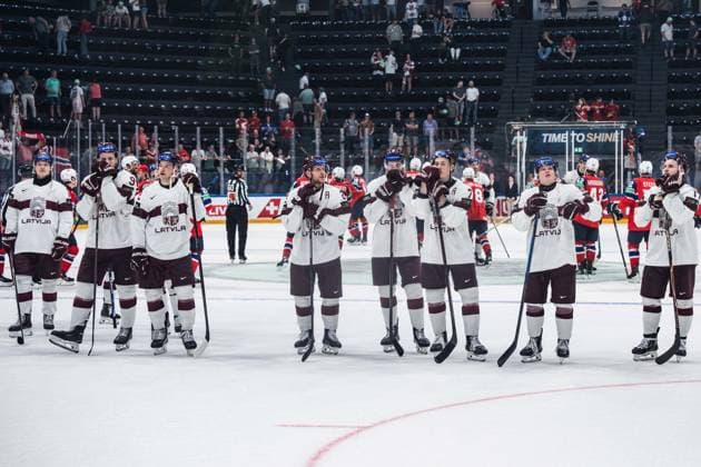 FRIBOURG, FRIBOURG - MAY 28: Latvia players react following the defeat and elimination from the tournament after the 2026 IIHF World Championship, WM, Weltmeisterschaft match between Norway and Latvia at BCF Arena on May 28, 2026 in Fribourg, Fribourg, Switzerland.  Copyright: xLivioxBaeriswylx xSPPx Sportspressphoto_SPR156455