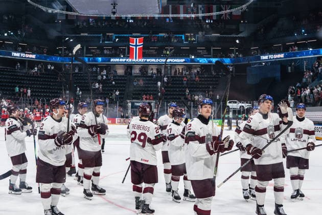 FRIBOURG, FRIBOURG - MAY 28: Latvia players react following the defeat and elimination from the tournament after the 2026 IIHF World Championship, WM, Weltmeisterschaft match between Norway and Latvia at BCF Arena on May 28, 2026 in Fribourg, Fribourg, Switzerland.  Copyright: xLivioxBaeriswylx xSPPx Sportspressphoto_SPR156456