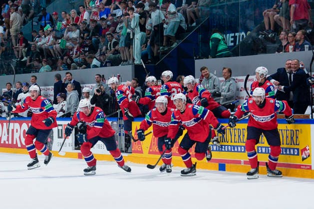 FRIBOURG, SWITZERLAND MAY 28 Norway defeats Latvia and advances to the semifinals, during the 2026 IIHF Ice Hockey World Championship Switzerland game between Norway and Latvia at BCF Arena on May 28, 2026 in Fribourg, Fribourg Fribourg BCF Arena Fribourg Switzerland Copyright: xJustPictures.ch JarixPestelaccix jp-en-EuSpIm-JP6_JAR_Norway_Latvia_28May2026_00162