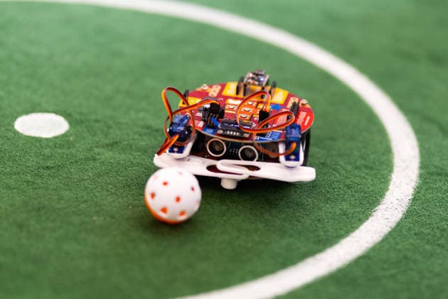 Futbots MX robotic football tournament in Mexico City MEXICO CITY, MEXICO - MAY 28: A wheeled robot competes to score goals in a simulated football match during the Futbots MX robotic tournament, at the School of Mechanical and Electrical Engineering (ESIME), in Mexico City, Mexico on May 28, 2026. ESIME hosted a regional qualifying round for the national Futbot MX Robotics Cup, a tabletop robotics competition where participants control robots in simulated football matches as part of World Cup year activities. Daniel Cardenas Anadolu Mexico City Mexico. Editorial use only. Please get in touch for any other usage.  Copyright: x2026xAnadoluxDanielxCardenasx