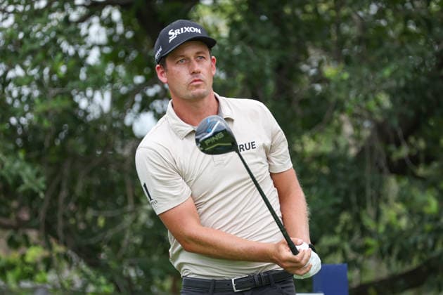 FORT WORTH, TX - MAY 28: Andrew Putnam (USA) hits from the 9th tee during the Charles Schwab Challenge on May 28, 2026 at Colonial Country Club in Fort Worth, TX. (Photo by George Walker Icon Sportswire) GOLF: MAY 28 PGA, Golf Herren Charles Schwab Challenge EDITORIAL USE ONLY Icon26052811