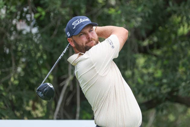 FORT WORTH, TX - MAY 28: Jordan Smith (ENG) hits from the 9th tee during the Charles Schwab Challenge on May 28, 2026 at Colonial Country Club in Fort Worth, TX. (Photo by George Walker Icon Sportswire) GOLF: MAY 28 PGA, Golf Herren Charles Schwab Challenge EDITORIAL USE ONLY Icon26052819