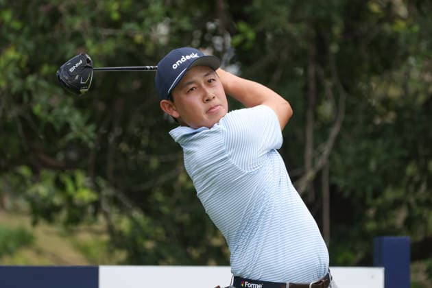 FORT WORTH, TX - MAY 28: Dylan Wun (USA) hits from the 9th tee during the Charles Schwab Challenge on May 28, 2026 at Colonial Country Club in Fort Worth, TX. (Photo by George Walker Icon Sportswire) GOLF: MAY 28 PGA, Golf Herren Charles Schwab Challenge EDITORIAL USE ONLY Icon26052822