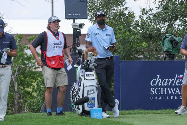 FORT WORTH, TX - MAY 28: Sahith Theegala (USA) and his caddie look over the 9th hole during the Charles Schwab Challenge on May 28, 2026 at Colonial Country Club in Fort Worth, TX. (Photo by George Walker Icon Sportswire) GOLF: MAY 28 PGA, Golf Herren Charles Schwab Challenge EDITORIAL USE ONLY Icon26052847