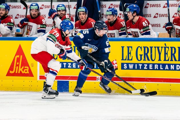xxkeikkaxx 20260528 Swiss Life Arena, Zurich, Switzerland. IIHF Ice hockey, Eishockey World Championships Quarterfinal match Finland vs Czechia Sakari Manninen (65) of Team Finland Tomas Galvas (79) of Team Czechia Photo by Pasi Suokko All Over Press  1.06237120