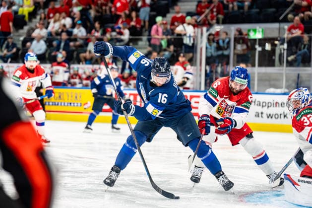 xxkeikkaxx 20260528 Swiss Life Arena, Zurich, Switzerland. IIHF Ice hockey, Eishockey World Championships Quarterfinal match Finland vs Czechia Aleksander Barkov (16) of Team Finland Michal Kempny (6) of Team Czechia Josef Korenar (32) of Team Czechia Photo by Pasi Suokko All Over Press  1.06237316