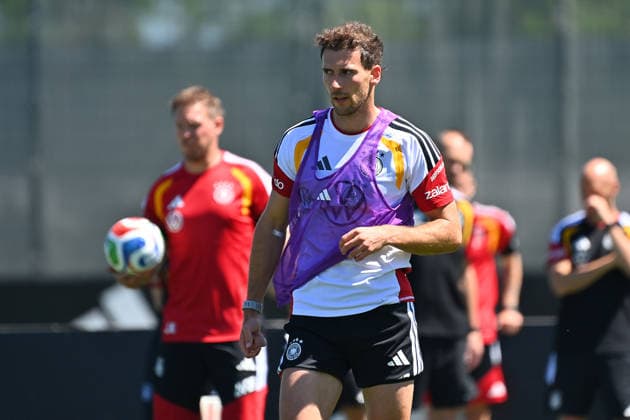 Leon GORETZKA GER , action,single image,cropped single motif,half figure,half figure German national soccer team,World Cup preparation, training camp in Herzogenaurach on 28 05 2026