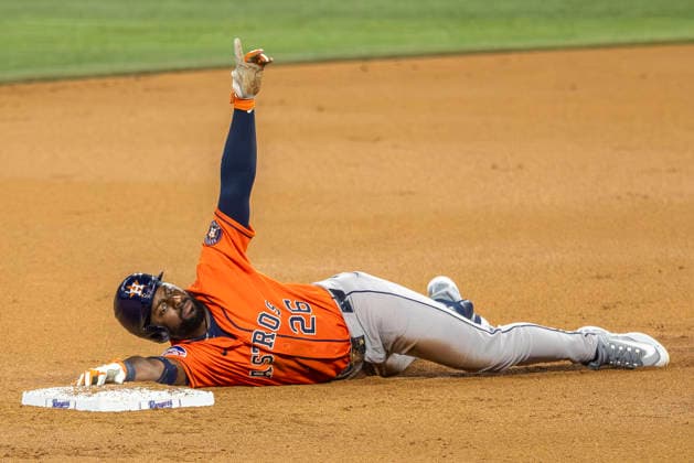May 28, 2026, Arlington, Texas, USA: Houston Astros center fielder TAYLOR TRAMMELL (26) slides into second for a double during a MLB, Baseball Herren, USA game between the Houston Astros and Texas Rangers at Globe Life Field. Houston wins 5-1. Arlington USA - ZUMAf180 20260528_zsp_f180_018 Copyright: xMarkxFannx