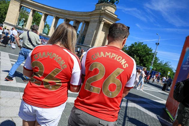 Arsenal Paris Saint Germain Fan Park Arsenal Fans ahead of the Champions League Final between Arsenal and Paris Saint Germain at Heroes Square, Budapest, Hungary on 29 May 2026. Budapest Heroes Square Hungary Editorial use only , Copyright: xChrisxFoxwellx PSI-24346-0011