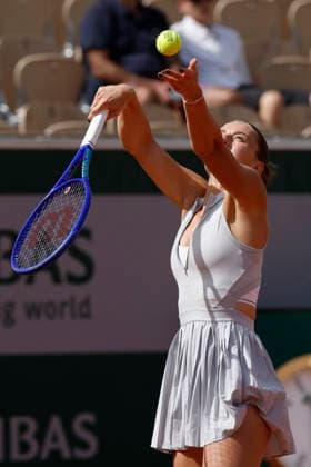 May 29, 2026, Paris, Paris, France: Marta KOSTYUK (UKR) in action during the tennis Grand Slam of Roland Garros 2026, at Roland Garros Stadium - on May 29 2026 .Paris - France Paris France - ZUMAb253 20260529_zsp_b253_016 Copyright: xLoicxBaratouxx