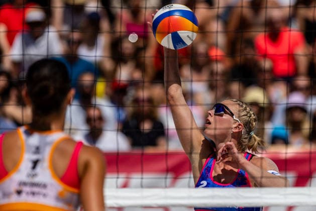 L-R Sofia Izuzquiza Corulla (ESP) and Marie-Sara Stochlova (CZE) during the match Marketa Svozilova and Marie-Sara Stochlova from Czech Republic vs Sofia Izuzquiza Corulla and Tania Moreno Matveeva from Spain at the Pro Tour, Beach volleyball, Beachvolleyball tournament of Elite category, Ostrava, Czech Republic, May 29, 2026. (CTKxPhoto VladimirxPrycek) CTKPhotoP2026052903592  CTKPhotoP2026052903592