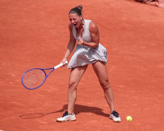 ,Marta Kostyuk UKR cheers after winning a point, emotion, joy Tennis French Open 2026 Roland Garros Paris France 29 May 2026 Copyright: xJuergenxHasenkopfx