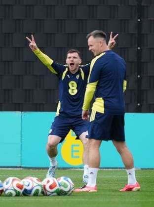 Scotland captain Andy Robertson Scotland Team Training, Football, Hampden Park, Glasgow, Scotland, UK - 29 May 2026Glasgow Hampden Park United Kingdom EDITORIAL USE ONLY No use with unauthorised audio, video, data, fixture lists, club league logos or live services. Online in-match use limited to 120 images, no video emulation. No use in betting, games or single club league player publications.  Copyright: xStuartxWallace Shutterstockx 16902976t