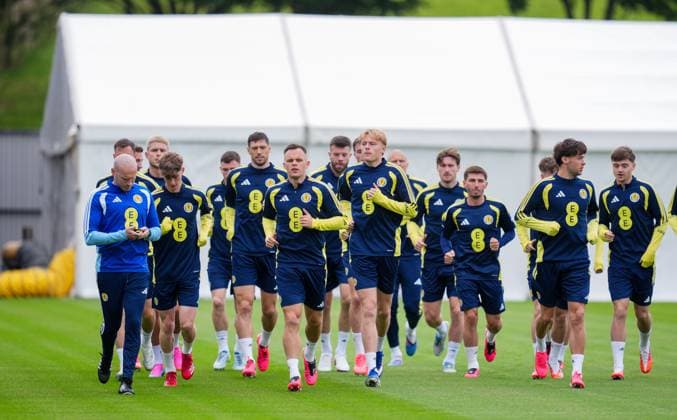 Football, Scotland national team, Training