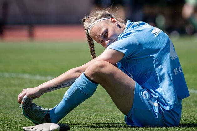 Finale Ceskeho poharu fotbalistek: Slavia Praha - Sparta Praha, 29. kvetna 2026, Praha. Brankarka Vanesa Jilkova ze Slavie po prohranem utkani. (CTKxPhoto OndrejxDeml) CTKPhotoP2026052904739  CTKPhotoP2026052904739