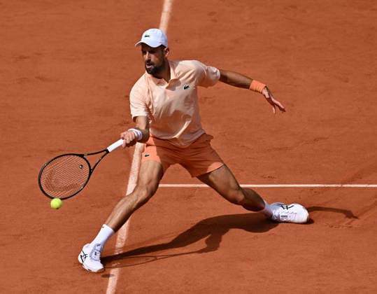 2026 French Open (Roland-Garros) - Day 6 PARIS, FRANCE - MAY 29: Novak Djokovic of Serbia in action against Joao Fonseca of Brazil during their Men s Singles third round match on Day Six of the 2026 French Open at Roland Garros in Paris, France, on May 29, 2026. Mustafa Yalcin Anadolu Paris France. Editorial use only. Please get in touch for any other usage.  Copyright: x2026xAnadoluxMustafaxYalcinx
