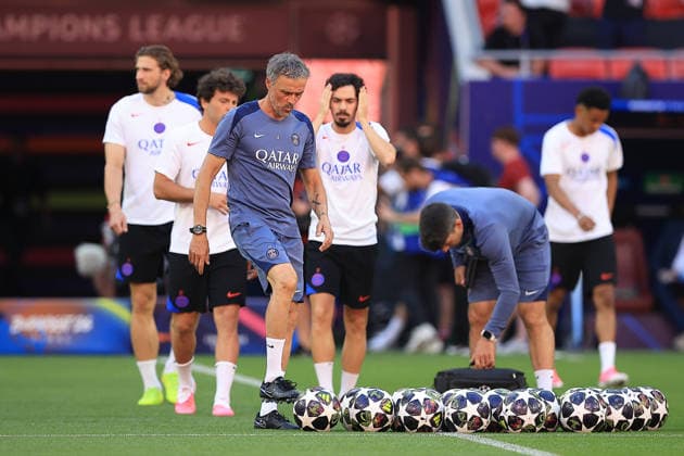 Football, CL, Final in Budapest, Paris St. Germain, Training